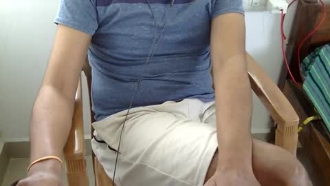 Snapshot of marinavine chatting on 02-01-25, 10:26 The SHY UncutBoy online show from 02-01-25, 10:26