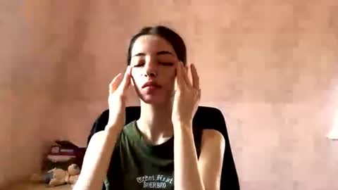 Anny online show from 07-14-26, 07:13