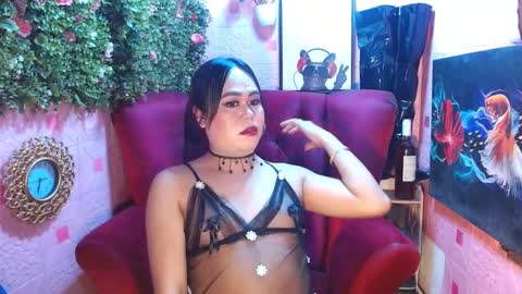 LEAH online show from 03-10-25, 03:45