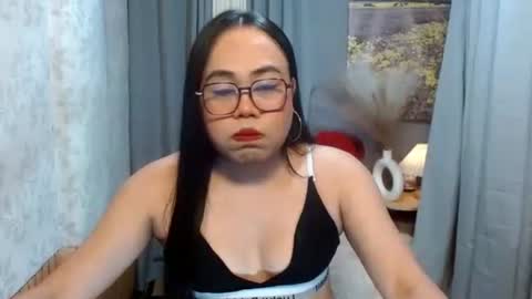 LEAH online show from 02-23-26, 06:49