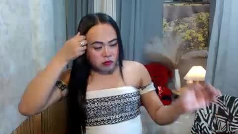 LEAH online show from 03-16-26, 05:44