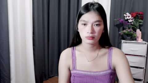 Snapshot of mariposa_zzz chatting on 06-13-26, 03:43 ashley online show from 06-13-26, 03:43