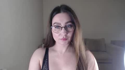 Marisha Arimova online show from 10-17-25, 04:42