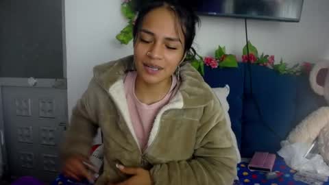 Snapshot of maritza_ferrerr chatting on 06-08-26, 03:51 Maritza Ferrer -Samara Beltran online show from 06-08-26, 03:51