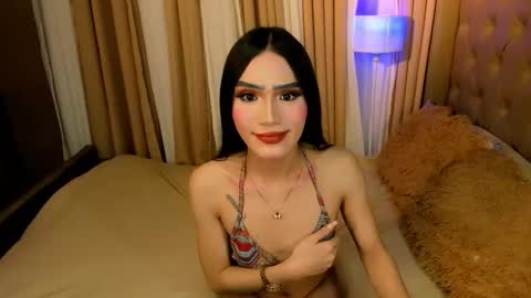 Snapshot of marjorieandersonxxx chatting on 11-27-25, 08:44 IM YOUR BABE GIRL LYCA online show from 11-27-25, 08:44