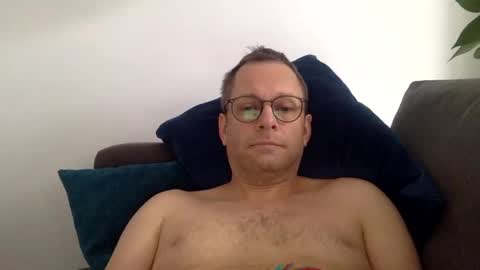 Snapshot of mark32571 chatting on 01-14-25, 10:27 Little Mark online show from 01-14-25, 10:27