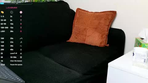 Mark online show from 02-12-26, 09:43