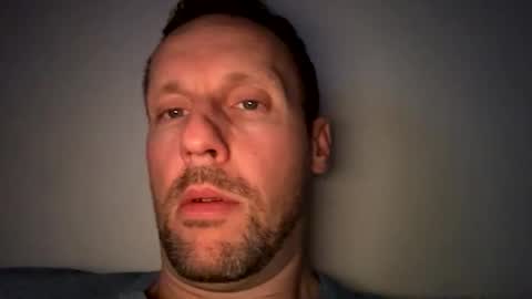 Mark online show from 12-17-25, 10:27