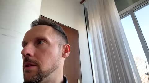 Mark online show from 03-06-26, 10:34