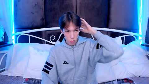 Mark online show from 10-04-25, 04:05