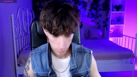 Snapshot of mark_caron chatting on 10-04-25, 08:07 mark_caron online show from 10-04-25, 08:07