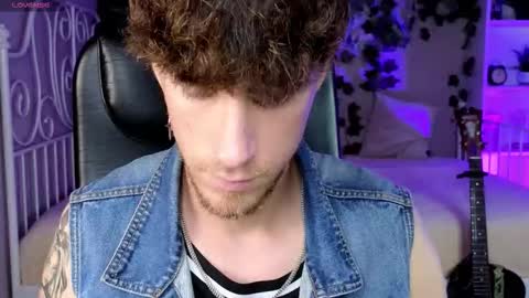 Snapshot of mark_caron chatting on 10-12-25, 08:08 mark_caron online show from 10-12-25, 08:08