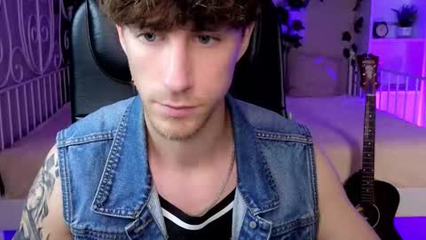 Snapshot of mark_caron chatting on 10-18-25, 08:53 mark_caron online show from 10-18-25, 08:53