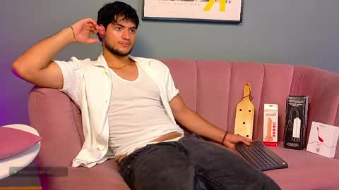 mark_evans1_ online show from 05-26-26, 08:27