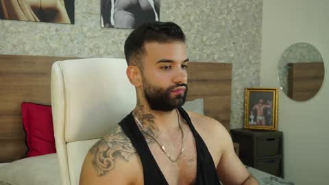 Mark online show from 01-05-25, 11:33