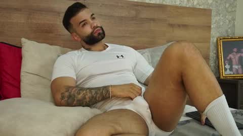 Mark online show from 01-12-25, 11:36