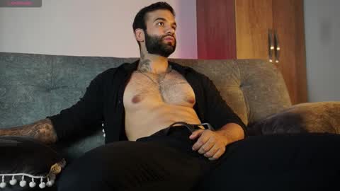 Snapshot of mark_hazze chatting on 10-30-25, 09:15 Mark online show from 10-30-25, 09:15