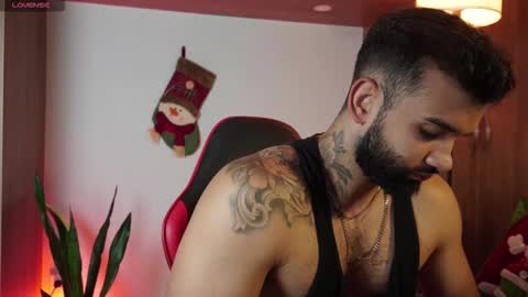 Snapshot of mark_hazze chatting on 12-02-25, 12:38 Mark online show from 12-02-25, 12:38