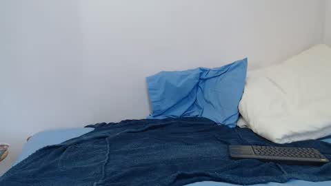 Snapshot of mark_islington chatting on 12-17-25, 09:26 mark_islington online show from 12-17-25, 09:26