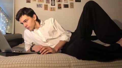 Mark online show from 10-21-25, 09:43