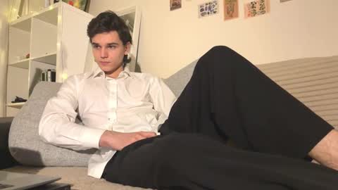 Mark online show from 11-30-25, 01:37