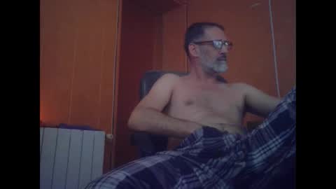 Snapshot of markbcnx chatting on 10-13-25, 12:54 markbcnx online show from 10-13-25, 12:54