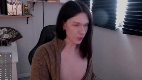 Snapshot of markcarthy chatting on 02-09-25, 01:03 Mark online show from 02-09-25, 01:03