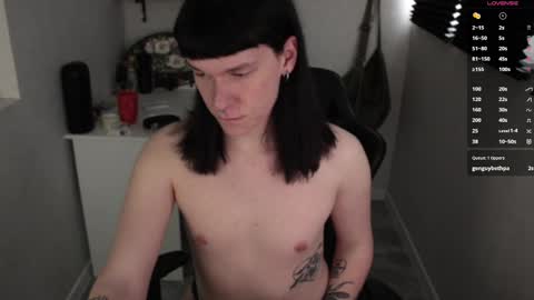 Snapshot of markcarthy chatting on 03-04-25, 02:10 Mark online show from 03-04-25, 02:10