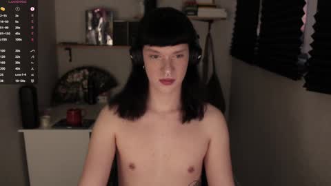 Snapshot of markcarthy chatting on 03-06-25, 03:35 Mark online show from 03-06-25, 03:35