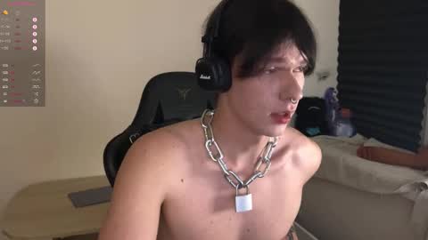 Snapshot of markcarthy chatting on 10-07-25, 05:10 Mark online show from 10-07-25, 05:10