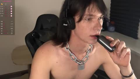 Snapshot of markcarthy chatting on 10-14-25, 03:46 Mark online show from 10-14-25, 03:46