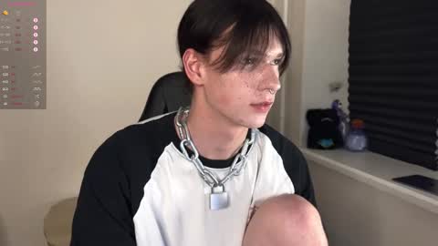 Snapshot of markcarthy chatting on 10-17-25, 06:43 Mark online show from 10-17-25, 06:43