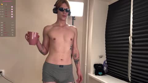 Snapshot of markcarthy chatting on 11-15-25, 05:20 Mark online show from 11-15-25, 05:20