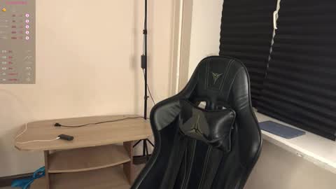 Snapshot of markcarthy chatting on 11-24-25, 06:51 Mark online show from 11-24-25, 06:51