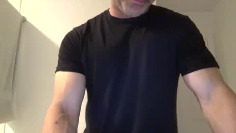 Snapshot of markk702 chatting on 10-04-25, 01:20 markk702 online show from 10-04-25, 01:20