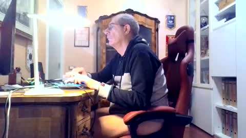 markmarkmark00 online show from 01-15-26, 06:44