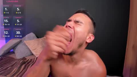 Snapshot of marksantozz chatting on 11-04-25, 07:35 Mark Santos online show from 11-04-25, 07:35