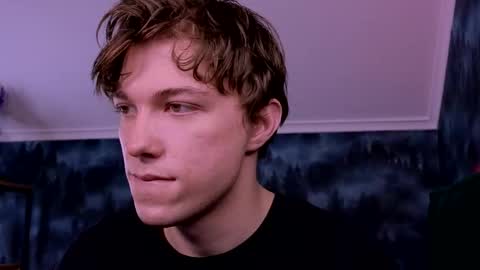 Snapshot of markshot_ chatting on 11-15-25, 06:48 markshot_ online show from 11-15-25, 06:48