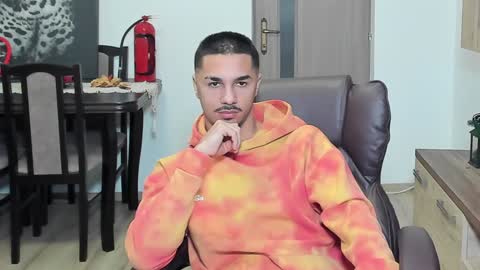 Snapshot of marktison chatting on 12-07-24, 01:40 Tison online show from 12-07-24, 01:40