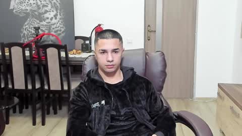 Snapshot of marktison chatting on 01-15-25, 01:31 Tison online show from 01-15-25, 01:31