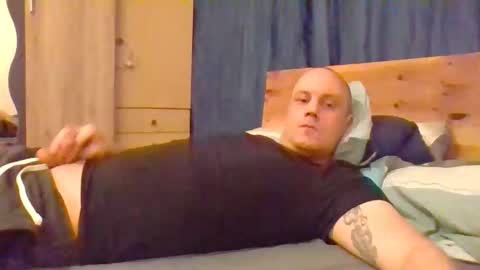 markus_7 online show from 10-15-25, 02:33