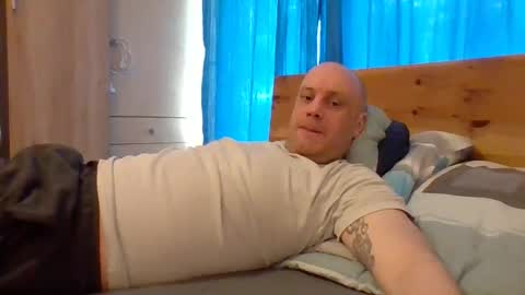 Snapshot of markus_7 chatting on 05-10-26, 07:57 markus_7 online show from 05-10-26, 07:57