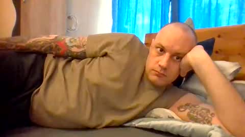 Snapshot of markus_7 chatting on 05-13-26, 08:23 markus_7 online show from 05-13-26, 08:23