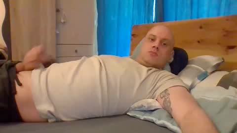 Snapshot of markus_7 chatting on 05-16-26, 06:43 markus_7 online show from 05-16-26, 06:43