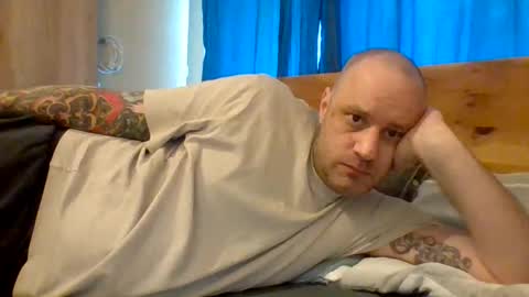 Snapshot of markus_7 chatting on 05-25-26, 11:49 markus_7 online show from 05-25-26, 11:49