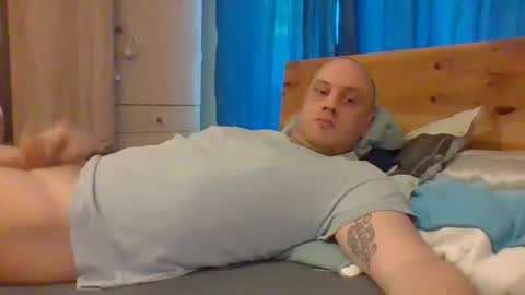 Snapshot of markus_7 chatting on 05-26-26, 04:47 markus_7 online show from 05-26-26, 04:47