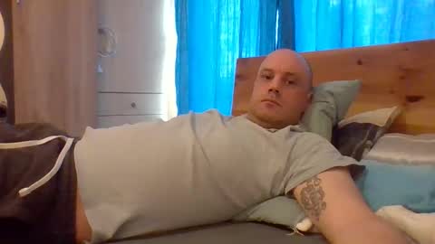 Snapshot of markus_7 chatting on 05-27-26, 12:24 markus_7 online show from 05-27-26, 12:24