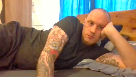 Snapshot of markus_7 chatting on 06-04-26, 11:27 markus_7 online show from 06-04-26, 11:27
