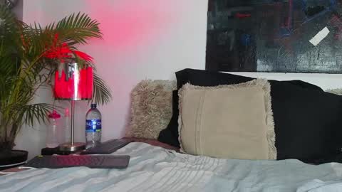 Snapshot of markus_latin chatting on 01-27-25, 04:33 Markus latin online show from 01-27-25, 04:33