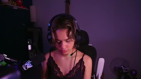 Snapshot of marlena3312 chatting on 03-17-26, 01:58 Marlena online show from 03-17-26, 01:58